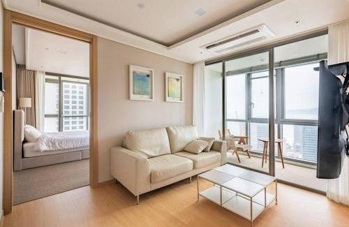 Haeundae Apartment | Beachfront Bliss at Elbon The Beach Haeundae, 4-Star Stay