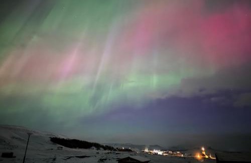 Reykjahlið House | Welcoming Eldá Guesthouse: Family-Friendly with Great Amenities