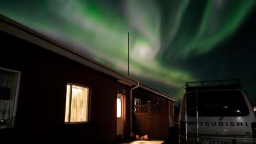 Reykjahlið House | Welcoming Eldá Guesthouse: Family-Friendly with Great Amenities