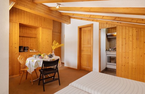 Verbier Apartment | Cozy Eldorado 321 by Interhome: Lake Views & Spa Retreat