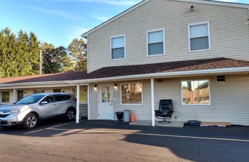 New Castle Hotel | Cozy Eldorado Motel: Pet-Friendly Stay in New Castle