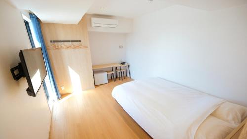 Hirakata Hotel | Family-Friendly Stay at ELE Hotel Kuzuha with Dining Options
