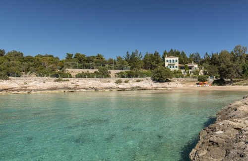 Kilada Villa | Electra Beachfront Villa: Oceanfront Retreat with Pool