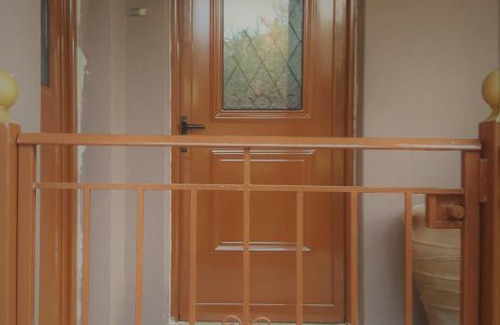 Kastri House | Electra's Guesthouse: Family-Friendly Retreat with High Ratings