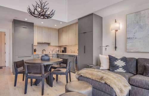 Snowmass Village Cabin | Experience Comfort at Electric Pass Lodge 607 with Pool & Spa
