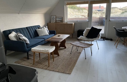 Haurvig Cottage | Unbeatable Stay with Oceanfront Views and Fast Wifi