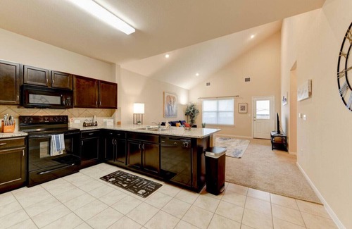 Austin House | Family-Friendly 4BR Retreat Next to Tesla Station