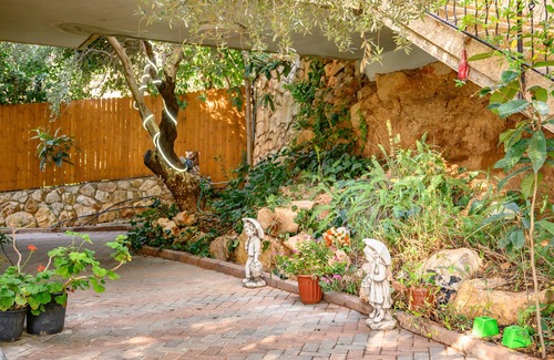 Ein Al-Asad House | Delightful Family Retreat at Elef Nof Ve Nof Hotel