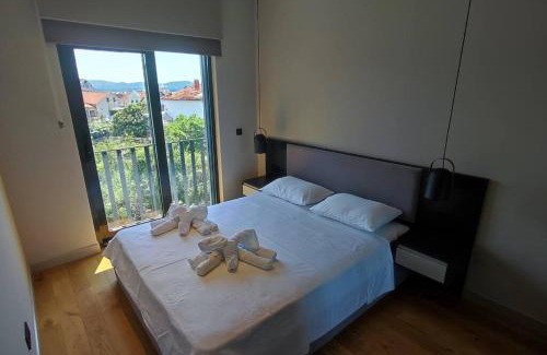 Donja Lastva Apartment | Discover Elefante 7: Family-Friendly Stay in Tivat