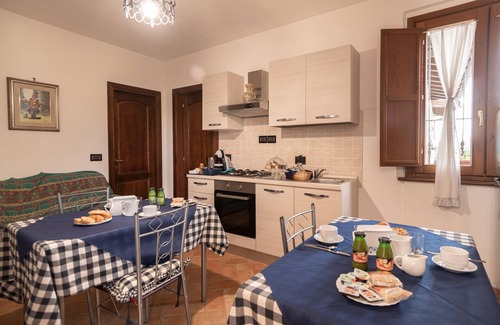 Lidarno House | Inviting Villa with Pool in Umbrian Countryside Near Assisi