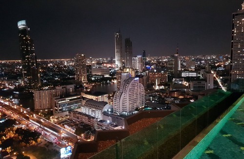 Yan Nawa Condo | Elegant Chamber Retreat by the River Pier with Pool Access