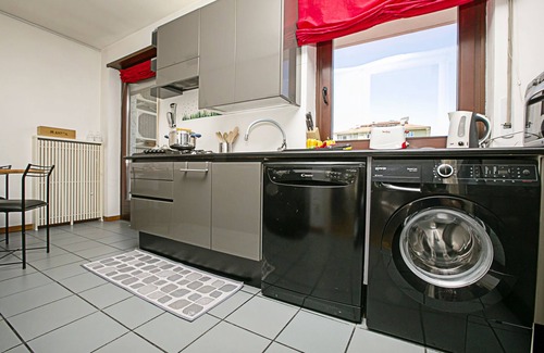 Riva del Garda Apartment | Elegant Suite Isabella: Guest Rated 10/10 in Riva del Garda