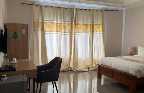 Lusaka Cabin | Eleganciana Lodges Ltd