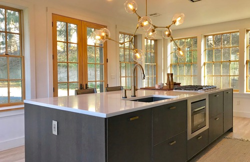 Narrowsburg House | Elegant 19th-Century River House with Spa and Pool