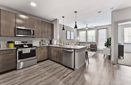 Montopolis Apartment | Stylish 1BR King Suite Near Downtown with Free WiFi