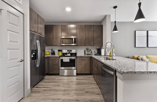 Montopolis Apartment | Cozy 1BR King Suite Near Downtown with Fast Wifi