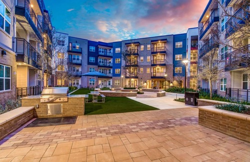 Montopolis Apartment | Cozy 1BR King Suite Near Downtown with Fast Wifi