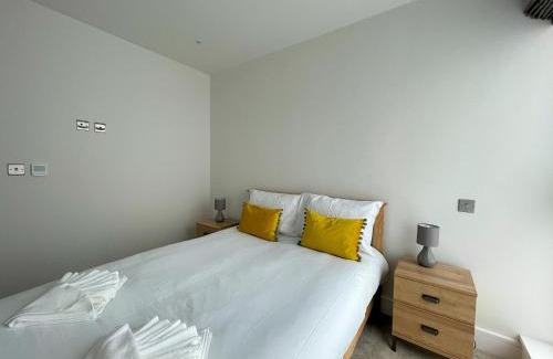Sheffield Apartment | Stylish 2BR Apartment at Dukes Place - Family Friendly Stay