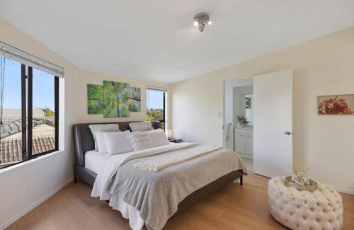 Northcross House | Family-Friendly 2BR Home with Aircon, Steps from Beach