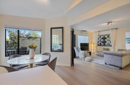 Northcross House | Family-Friendly 2BR Home with Aircon, Steps from Beach