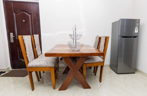 Kilimani Condo | Elegant 3-Bed Condo with Pool, Gym & WiFi in Central Nairobi