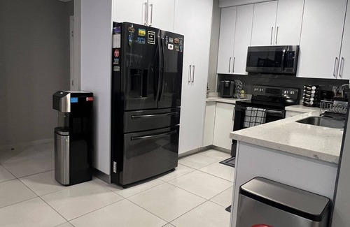 Tegucigalpa Apartment | Premier JF 3 Bedroom Apartment with Spa and Breakfast