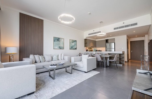 Dubai Apartment | Spacious 3BDR with Pool & City View at Creek Harbour