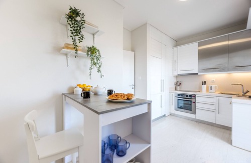 Glyfada Apartment | Elegant 3-Bedroom Apartment with Spa in Glyfada Center