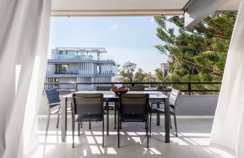 Glyfada Apartment | Elegant 3-Bedroom Apartment with Spa in Glyfada Center
