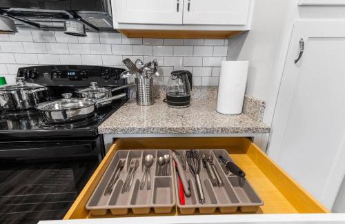 Melbourne Apartment | Pet-Friendly 3BR Condo with Ocean Views & Top Amenities