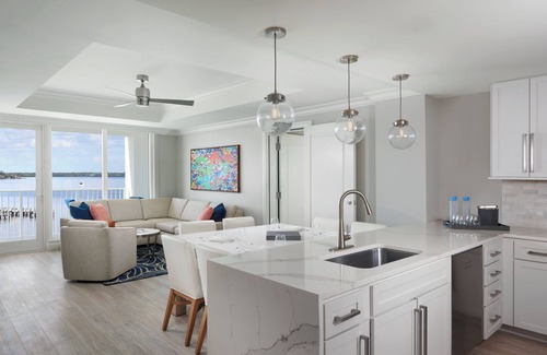 Charlotte Harbor Hotel | Elegant 3BR Harbor View Home – Great for Relaxing Group Vacations