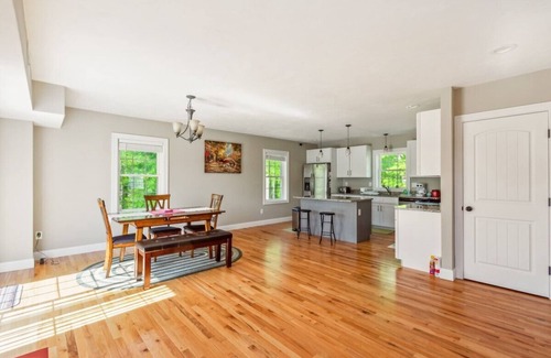 Worcester Apartment | Stylish 3BR Home Steps from Downtown Worcester