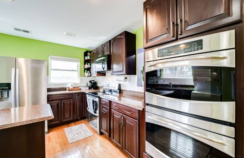 Seminary Hill Apartment | Premier 4 Bd Retreat with Office, Parking & E.V. Charger