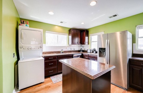 Seminary Hill Apartment | Premier 4 Bd Retreat with Office, Parking & E.V. Charger
