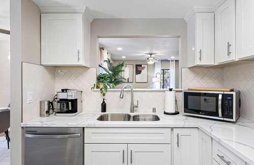 Northwest Reno Villa | Stylish 4BD Reno Retreat Near Shops and Casinos