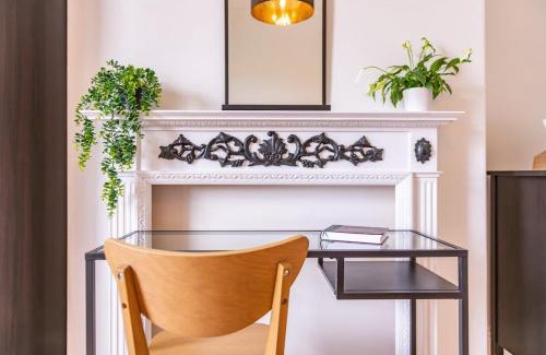 Chapel Allerton House | Elegant 4BR Home with Extra Sleeping Space