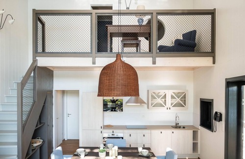 Maubray Villa | Elegant 6-Person Mansion