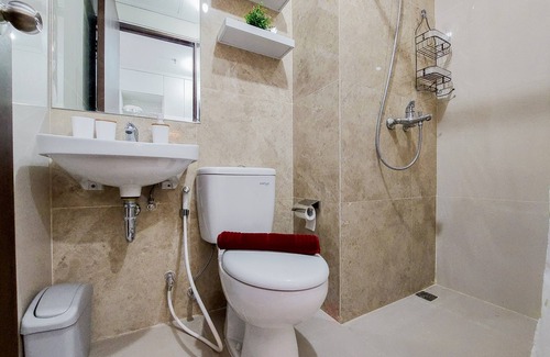 Ciputat Apartment | Cozy Studio at Transpark Bintaro with Pool and Kitchen
