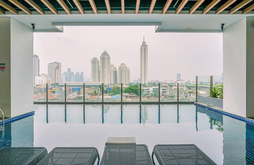 Cipulir Apartment | Stylish Studio Kebayoran Icon with Pool & Family Amenities