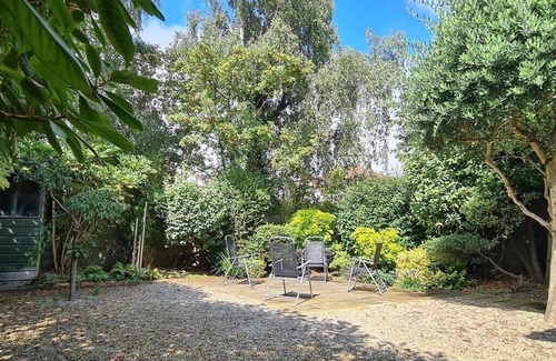 Ballsbridge House | Stylish 3-Bedroom Home with Family and Pet-Friendly Amenities