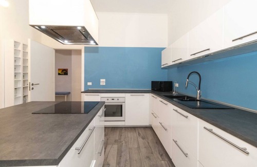 Cit Turin Apartment | Elegant Casalis Apartment with Parking and Family Amenities