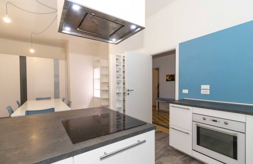 Cit Turin Apartment | Elegant Casalis Apartment with Parking and Family Amenities