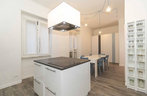 Cit Turin Apartment | Elegant Casalis Apartment with Parking and Family Amenities