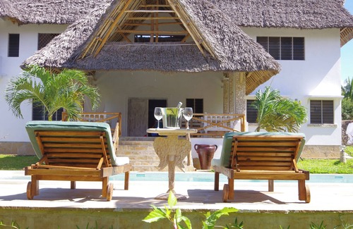 Watamu Villa | Exclusive African Style Villa with Chef and Ocean Views