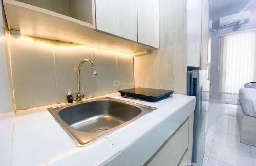 Semarang Apartment | Cozy Studio at Amartha View Apartment by Travelio