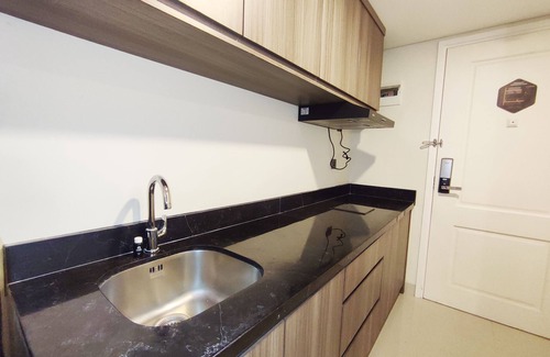 Semarang Apartment | Comfortable Studio at Marquis De Lafayette with Pool Access
