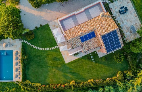 Ripatransone Villa | Modern Villa with Pool and Panoramic Views Near the Sea