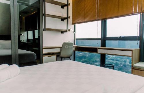 Pinang Apartment | Stylish 1BR at The Smith Alam Sutera Apartment by Travelio