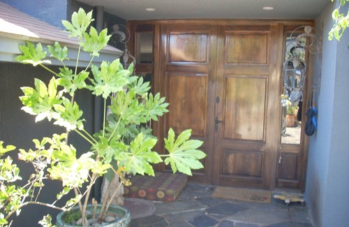 Quintero House | Elegant and peaceful 3-bedroom house in Mantagua with stunning views and pool