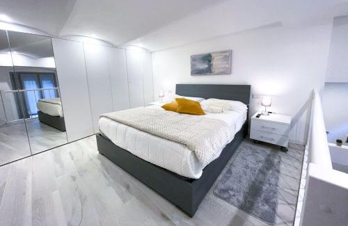 Porta Venezia Apartment | Elegant Loft in Central Milan - 4-Star, Child Friendly Stay